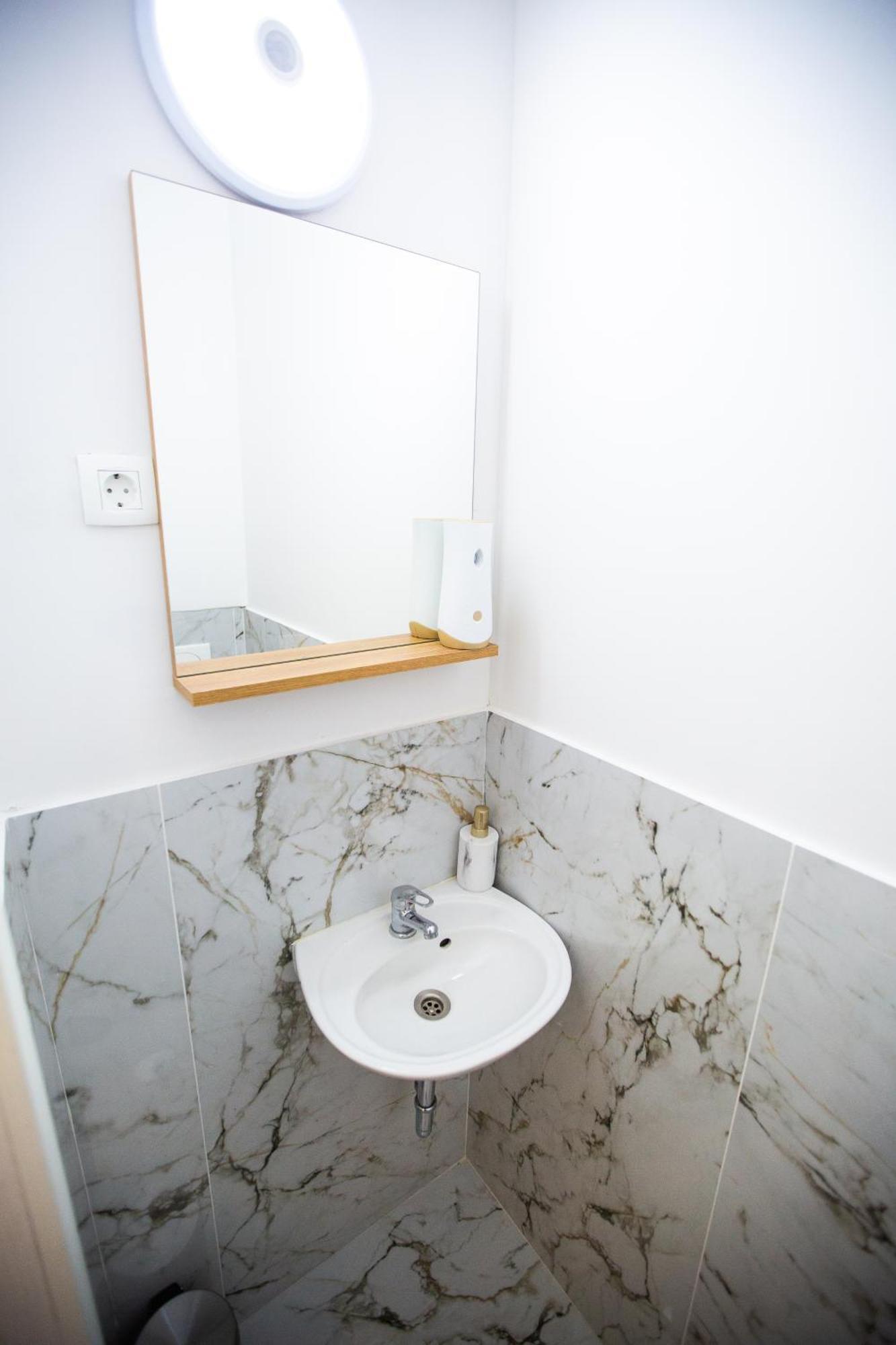 Aisha Hostel Ljubljana Ngoại thất bức ảnh